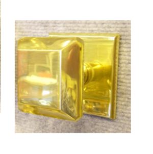 pomolo quadrato da portone - square brass door knob