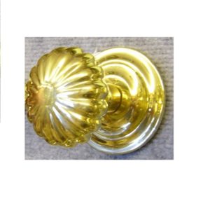 pomello in ottone a forma di margherita - brass knob in the shape of a daisy