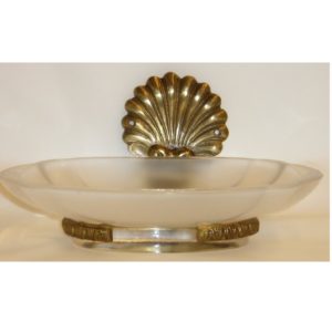 M002 portasapone con conchiglia -soap dish with shell decoration.