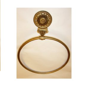 M037 anello portasciugamani con rosone - towel ring with rosette decoration
