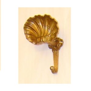 N022 portabito conchiglia -coat hanger with large shell