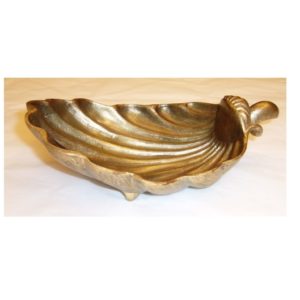 X019 conchiglia ornamentale - ornamental shell of Renaissance shape