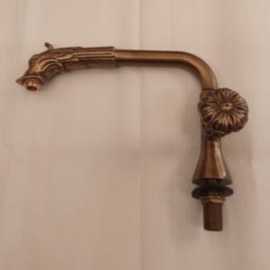 rubinetto snodato con draghetto - jointed tap with dragon