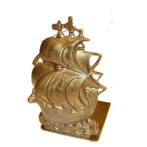 reggilibro che riproduce un galeone -Galleon bookends