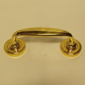 piccolo maniglione in ottone - small handle in polished brass