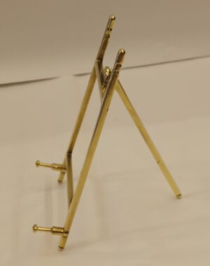 modern line stand - D013 - Image 2