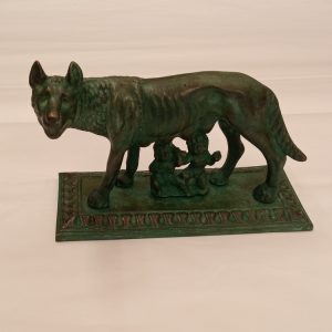 Lupa di Roma anticata - she-wolf of Rome in antiqued bronze