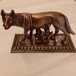 lupa di Roma bronzata - bronzed she-wolf of Rome